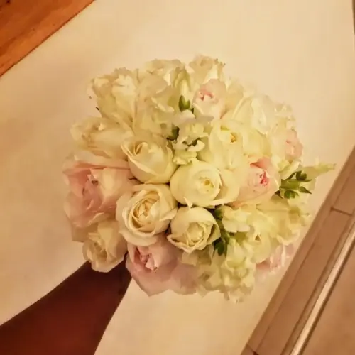 Pink- -White-Bouquets 3