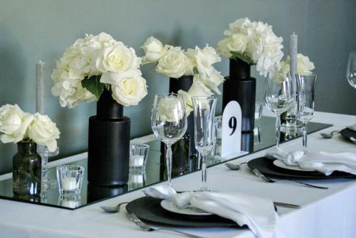 Black- -White-Styled-Shoot1