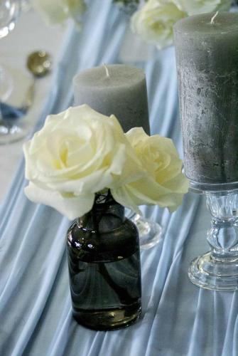 Blue- -White-Styled-Shoot4