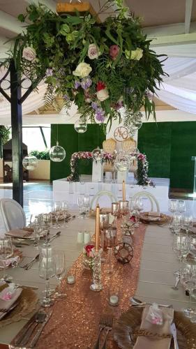 Rose-Gold-Pink-Wedding-Set-Up